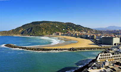 Descubre las mejores playas de San Sebasti&aacute;n: para&iacute;sos costeros en el Pa&iacute;s Vasco