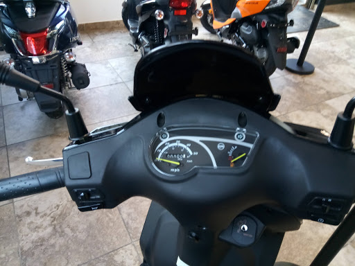 Motor Scooter Dealer «Vespa Queens», reviews and photos, 37-43 Crescent St, Long Island City, NY 11101, USA