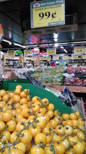 Supermarket «Junction Food Bazaar Supermarket», reviews and photos, 34-20 Junction Blvd, Flushing, NY 11372, USA
