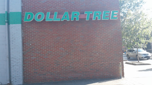 Dollar Store «Dollar Tree», reviews and photos, 39 N Lansdowne Ave #45, Lansdowne, PA 19050, USA