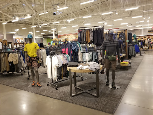 Camping Store «REI», reviews and photos, 2200 Bergen Town Center, Paramus, NJ 07652, USA