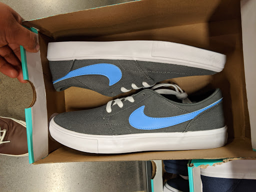 Sporting Goods Store «Nike Factory Store», reviews and photos, 3000 Grapevine Mills Pkwy #611, Grapevine, TX 76051, USA