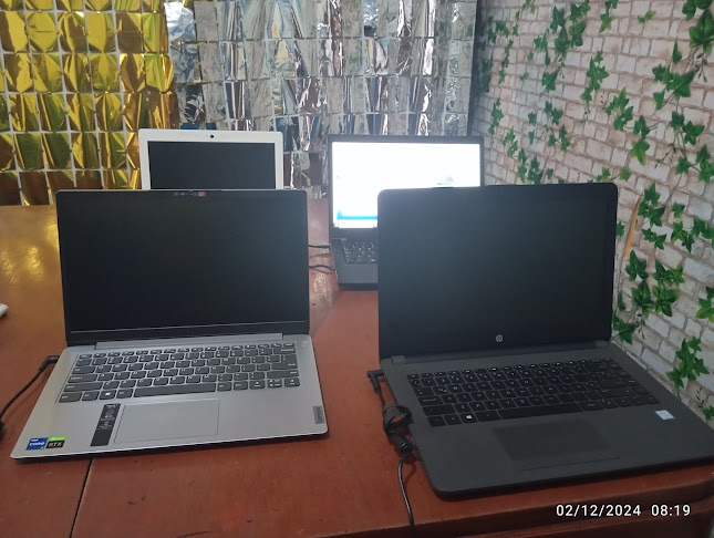 CIBERCOMPUCELL Venta Laptops