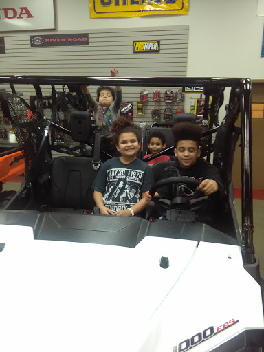 Motorcycle Dealer «Station Park Honda Powersports & RV center», reviews and photos, 830 S 9th St, Louisville, KY 40203, USA