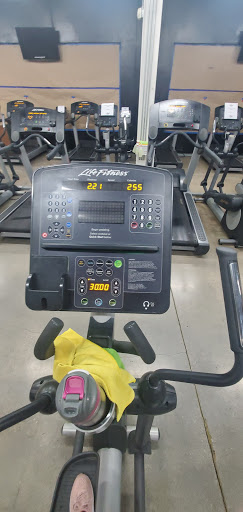 Gym «Triad Fitness», reviews and photos, 360 N Citrus Ave, Azusa, CA 91702, USA