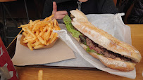 Plats et boissons du Restaurant de hamburgers Au Bon Coin à Morzine - n°1