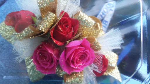 Florist «The Little Flower Shop», reviews and photos, 84 W 11th St, Tracy, CA 95376, USA