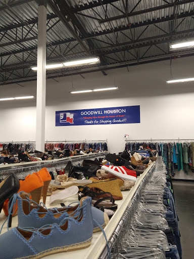 Non-Profit Organization «Goodwill Houston Select Stores», reviews and photos