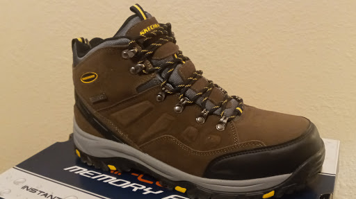 Shoe Store «SKECHERS Factory Outlet», reviews and photos, 5347 W Loop 1604 N #107, San Antonio, TX 78253, USA