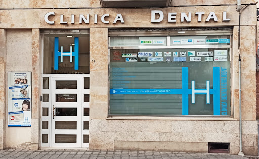 Clínica Dental Herclident Villamayor en Villamayor, Salamanca