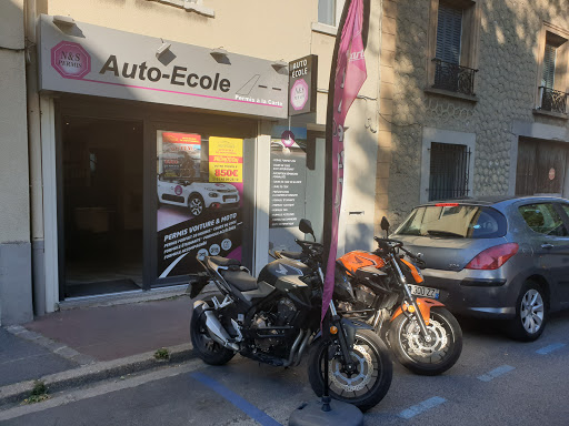 Ns-Permis Auto/Moto-École à Montfermeil, Seine-Saint-Denis