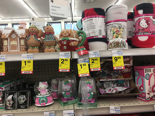 Drug Store «CVS», reviews and photos, 7520 W Bluemound Rd, Wauwatosa, WI 53213, USA