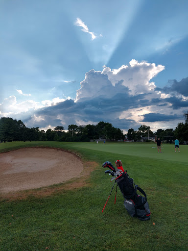 Golf Course «Raymond Memorial Golf Course», reviews and photos, 3860 Trabue Rd, Columbus, OH 43228, USA