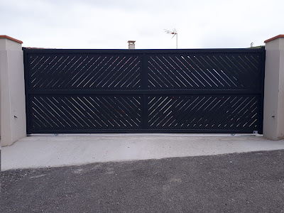 etablissement costes à Labège