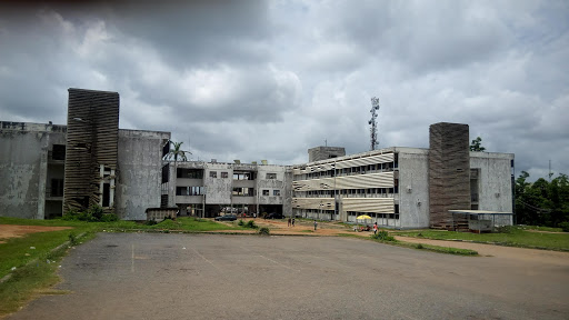 White House Car Park, White-Yellow House Road, Ife, Nigeria, Apartment Complex, state Osun