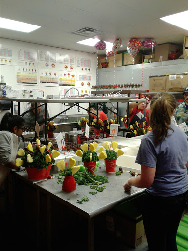 Shopping Mall «Frandor Shopping Center», reviews and photos, 300 Frandor Ave, Lansing, MI 48912, USA