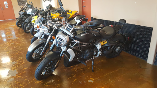 Harley-Davidson Dealer «Bergen County Harley-Davidson (Service Opens 9am)», reviews and photos, 124 Essex St, Rochelle Park, NJ 07662, USA