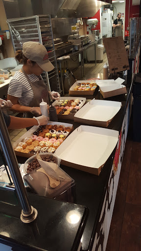 Donut Shop «Mini Doughnut Factory», reviews and photos, 2109 S Dale Mabry Hwy, Tampa, FL 33629, USA