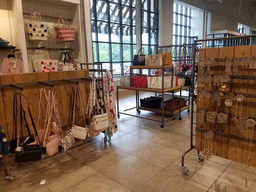 Shoe Store «DSW Designer Shoe Warehouse», reviews and photos, 12997 Fair Lakes Shopping Center, Fairfax, VA 22033, USA