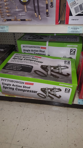 Hardware Store «Harbor Freight Tools», reviews and photos, 1704 E Belt Line Rd, Richardson, TX 75081, USA