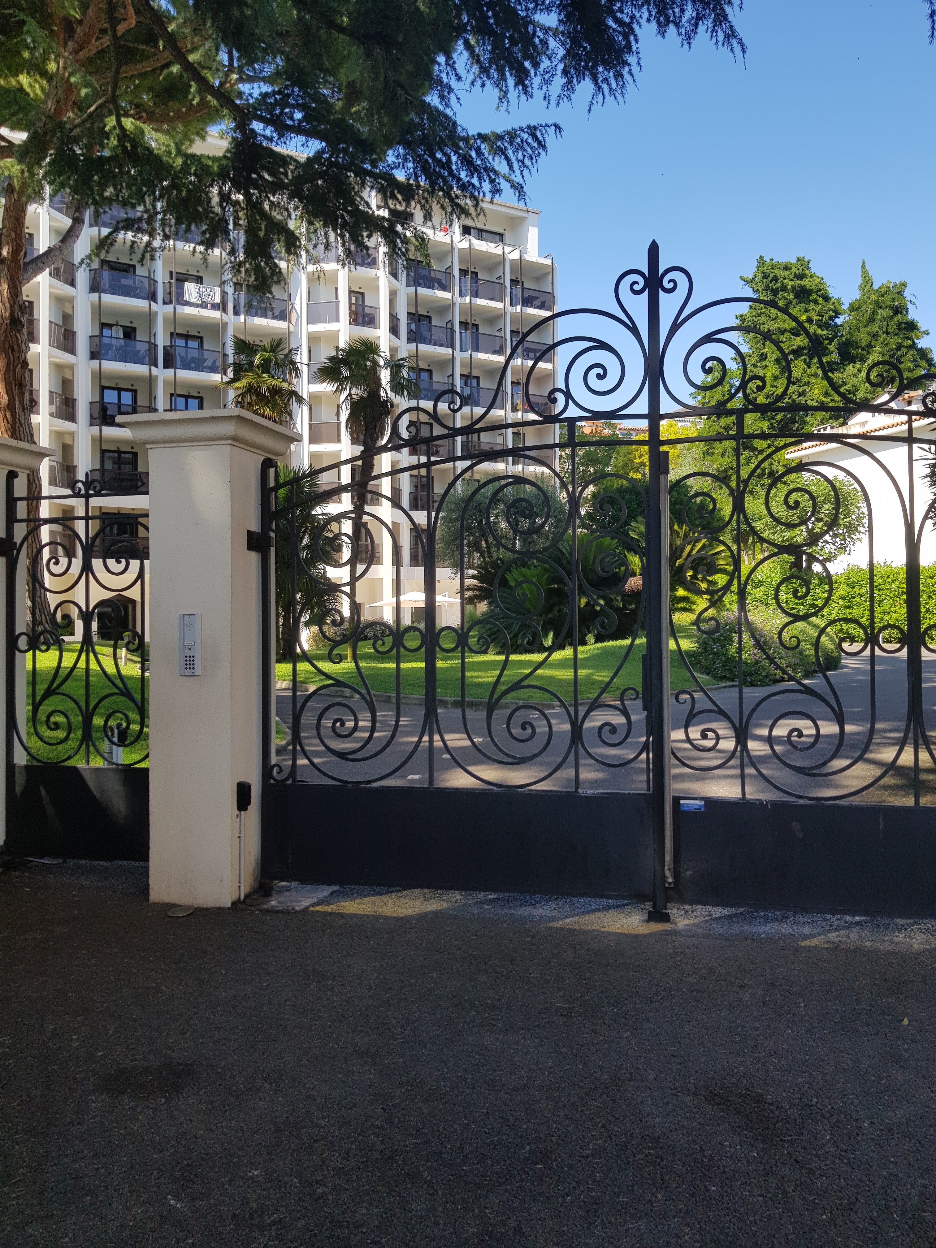 Photo n° 1 de l'avis de SvL. fait le 14/07/2019 à 19:17