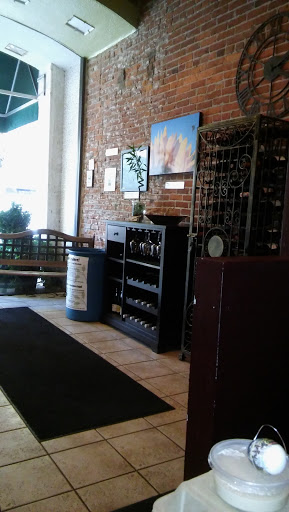 Lounge «The 411 Eatery and Lounge», reviews and photos, 411 NE 3rd St, McMinnville, OR 97218, USA