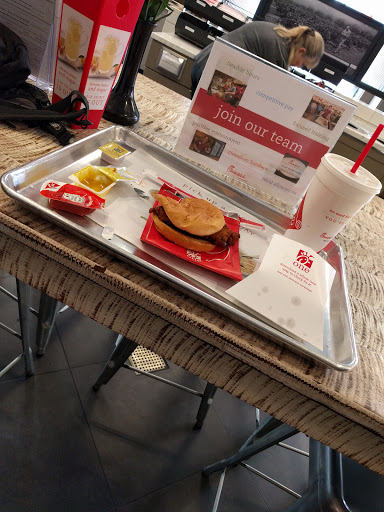 Fast Food Restaurant «Chick-fil-A», reviews and photos, 3026 196th St SW, Lynnwood, WA 98036, USA