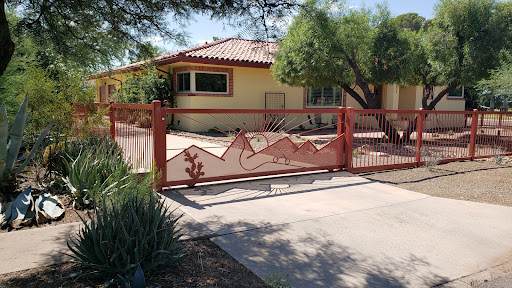 Fence contractor Tucson