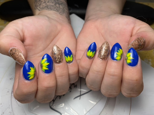 Nail Salon «VV Nails», reviews and photos, 2809 Bickford Ave # G, Snohomish, WA 98290, USA