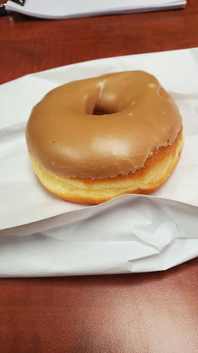 Donut Shop «Gold-N-Glaze Donuts», reviews and photos, 2933 E Chestnut Expy, Springfield, MO 65802, USA