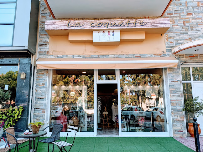Αξιολογήσεις για το La Coquette στην Καλλικράτεια - Εμπορικό πολυκατάστημα