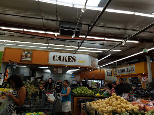 Grocery Store «Superior Grocers», reviews and photos, 6931 La Palma Ave, Buena Park, CA 90620, USA