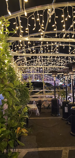 Shopping Mall «Colonial Village Shopping Center», reviews and photos, 1723 Wilson Blvd, Arlington, VA 22209, USA