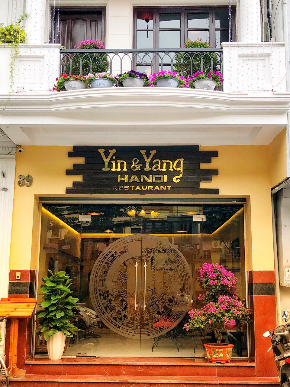 Yin & Yang Hanoi Restaurant