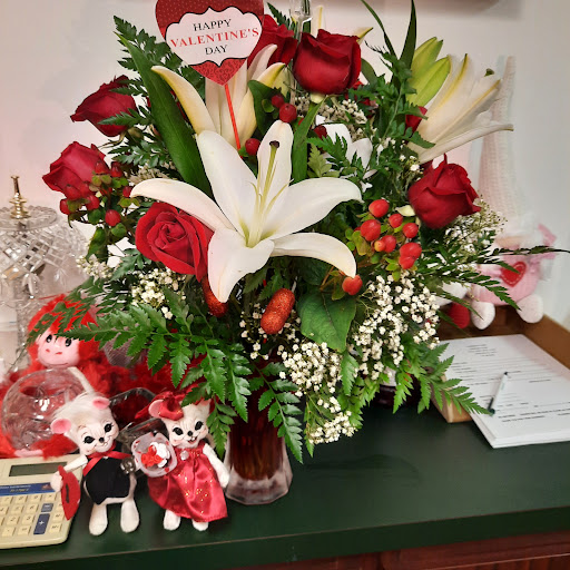 Flowers By Barb Florist in Seminole