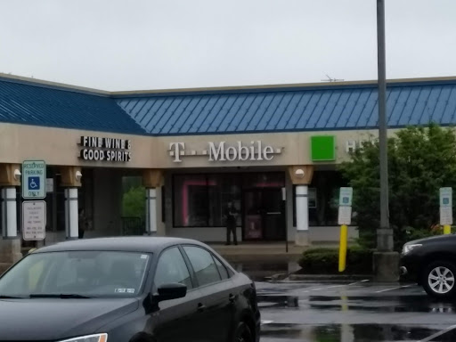 Shopping Mall «Manor Shopping Center», reviews and photos, 1234 Millersville Pike, Lancaster, PA 17603, USA