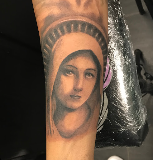 Tattoo Shop «Bad Habits Tattoo Studio», reviews and photos, 1502 Callaghan Rd, San Antonio, TX 78228, USA