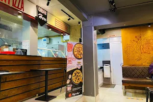 Pizza Hut - Bandarawela image