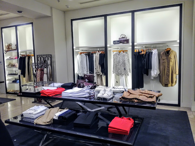 Отзиви за Massimo Dutti в София - Магазин за дрехи