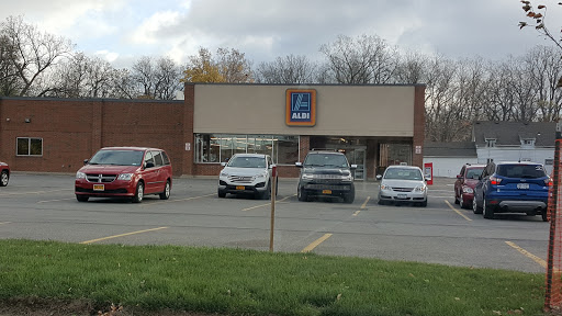 Supermarket «ALDI», reviews and photos, 865 Harlem Rd, West Seneca, NY 14224, USA