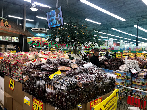 Mexican Grocery Store «El Rancho Supermarket», reviews and photos, 1212 N Beach St, Fort Worth, TX 76111, USA