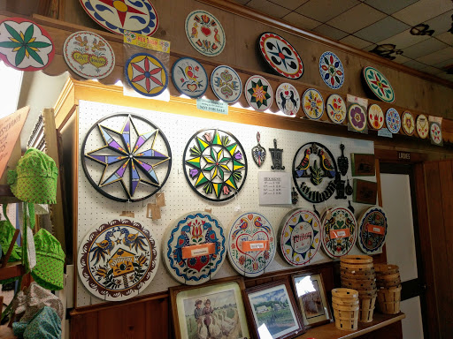 Tourist Attraction «Penna Dutch Gift Haus», reviews and photos, 93 Roadside Dr, Shartlesville, PA 19554, USA