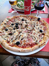 Plats et boissons du Pizzeria La Casa Pizza au feu de bois à Narbonne - n°17