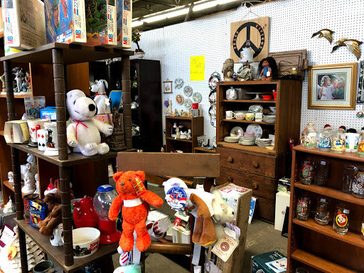 Flea Market «The Slatington Marketplace», reviews and photos, 8281 PA-873, Slatington, PA 18080, USA