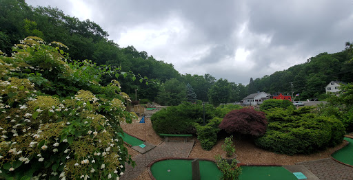 Miniature Golf Course «Olde Sawmill Grill and Miniature Golf Course», reviews and photos, 345 Oxford Rd, Oxford, CT 06478, USA