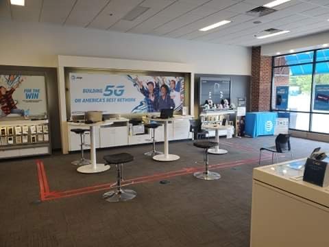 Cell Phone Store «AT&T Authorized Retailer», reviews and photos, 2321 Ogden Ave e, Downers Grove, IL 60515, USA