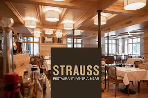 STRAUSS - Ort der Begegnung mit Kulinarik und Live-Entertainment image