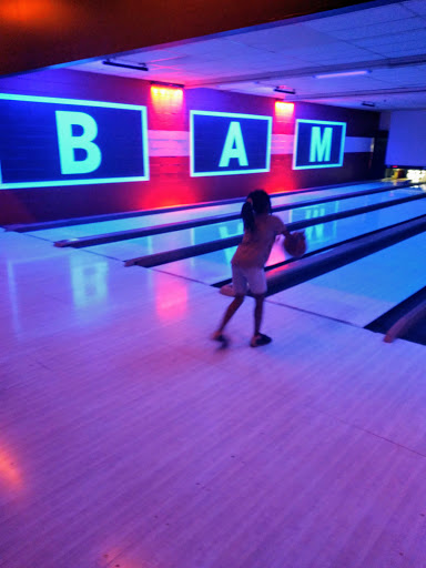 Bowling Alley «Brunswick Zone Heather Ridge Lanes», reviews and photos, 2200 S Peoria St, Aurora, CO 80014, USA