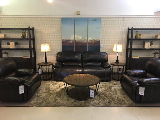 Furniture Store «Value City Furniture», reviews and photos, 202 Mid Rivers Mall Drive, St Peters, MO 63376, USA