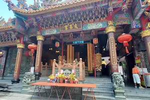 Shuanglian Market image